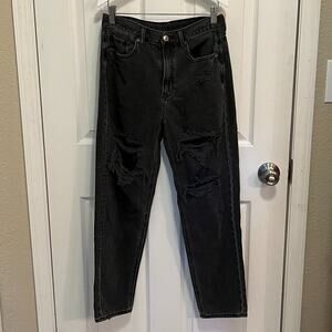 Women's American Eagle Mom Jeans size 6 dark grey
